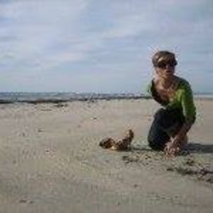 Meet your Posher, Iris